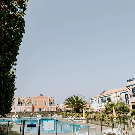 בית נופש Acogedor Adosado Con Piscina