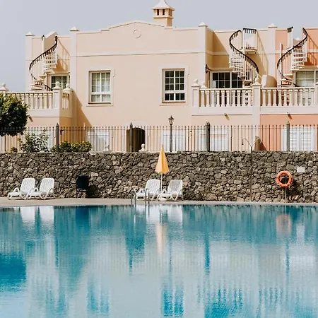 בית נופש Acogedor Adosado Con Piscina